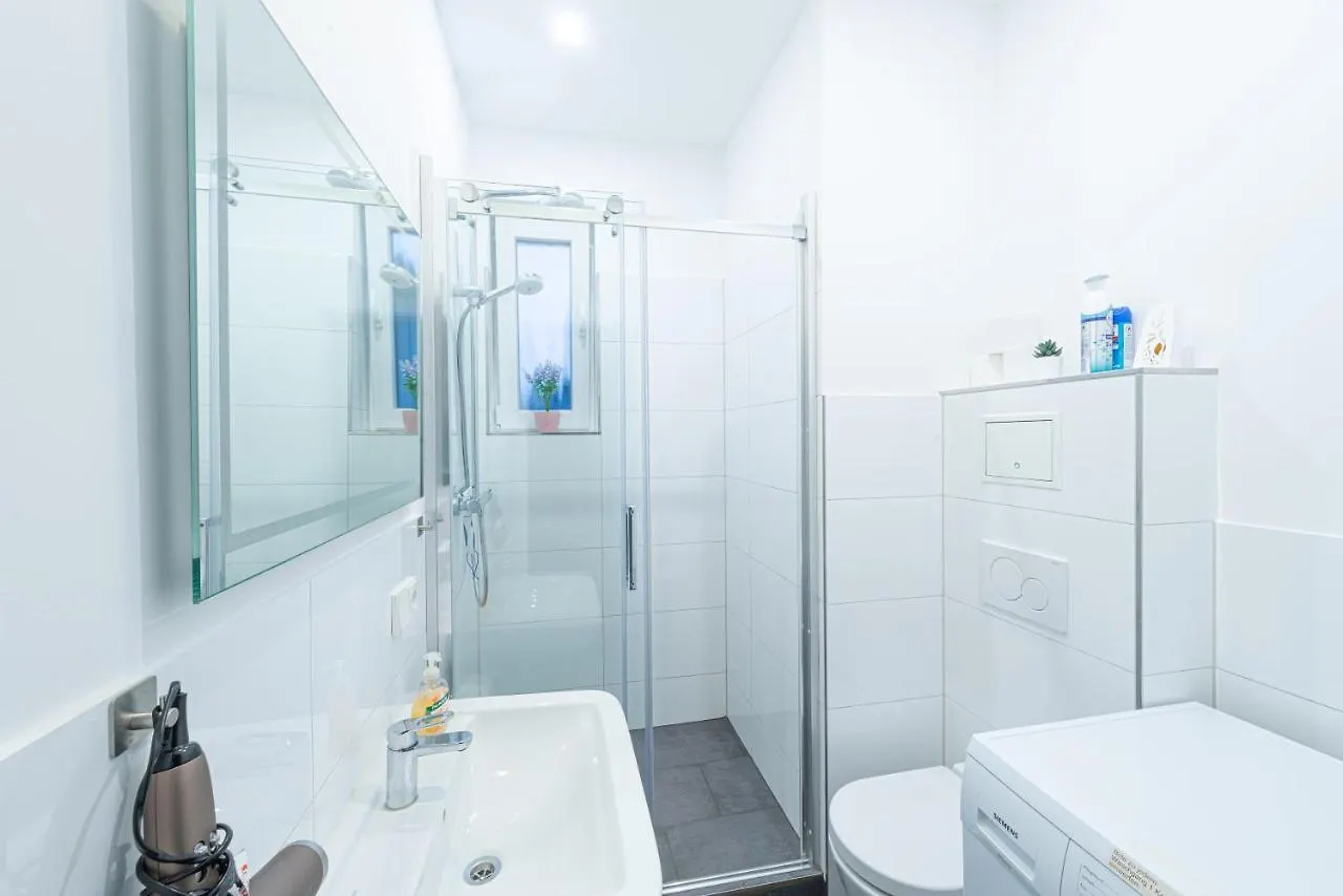 Zentral Gelegene Wohnung Hannover 0*,